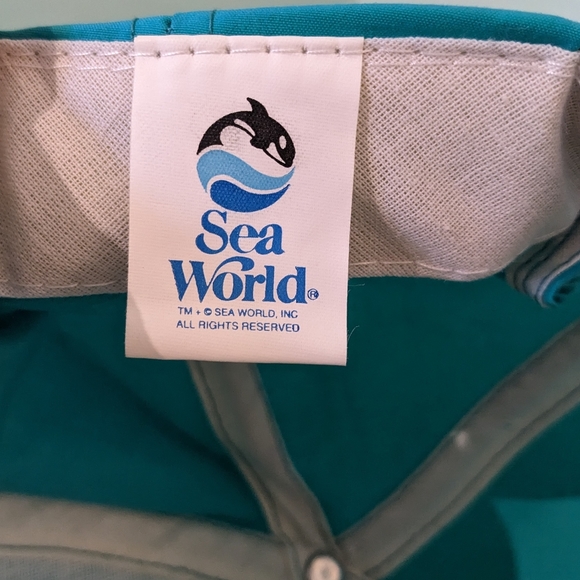 Never Worn Vintage 1990's Sea World Baseball Hat Neon Snapback - Picture 7 of 7